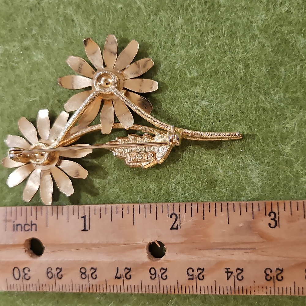 Rare Lisner Red Blue White Floral Brooch - Picture 5 of 6